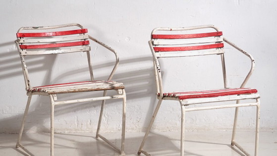 Chaises de jardin empilables antiques (c.1920). Lot de 2 pièces – Iron, Rustic (photo 3 of 28)