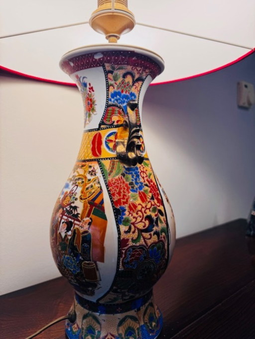 Chinesische Stehlampe