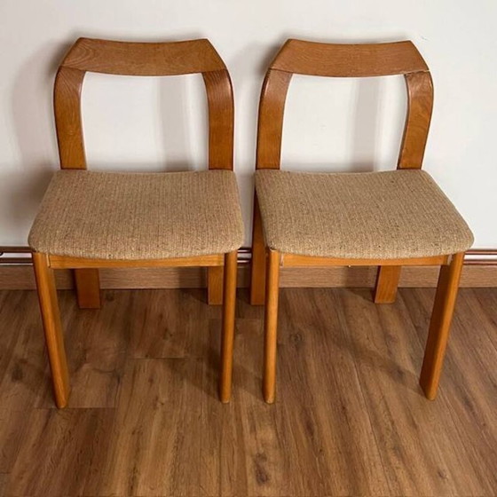 Image 1 of 2 Holzstühle