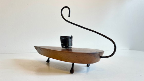 Image 1 of Brutalistische olijfhouten kaarsenhouder vintage