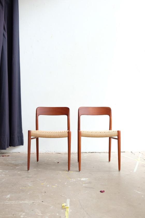 2 sillas Moller 75 restauradas en teca – Niels Otto Møller, Sillas de comedor, Wood (photo 6 of 11)