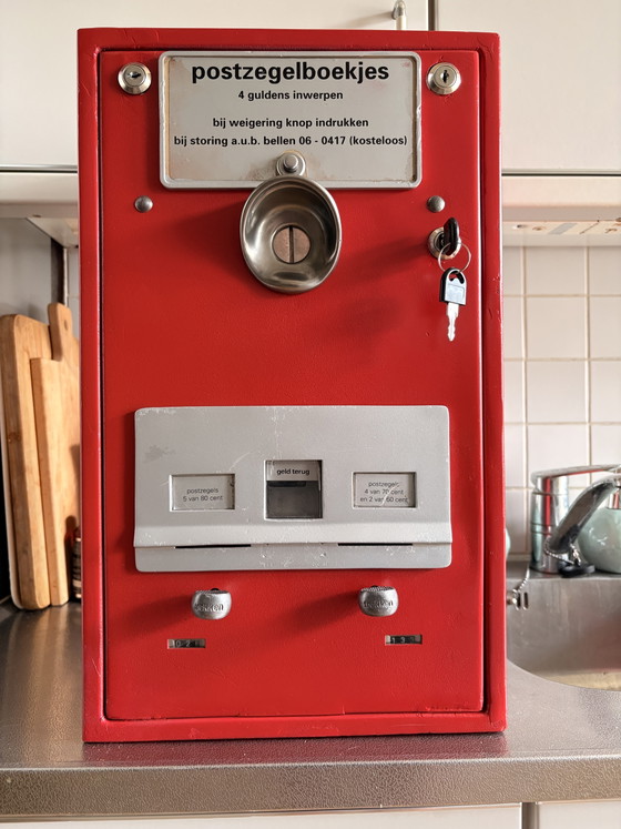 Image 1 of Postzegelboekjes-automaat (werkend !)