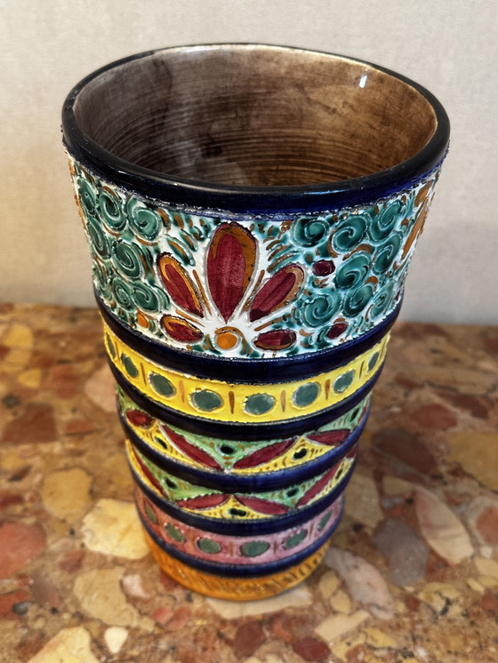 Image 1 of Vintage vaas met gebeitelde en beschilderde decoratie - Devres aardewerk