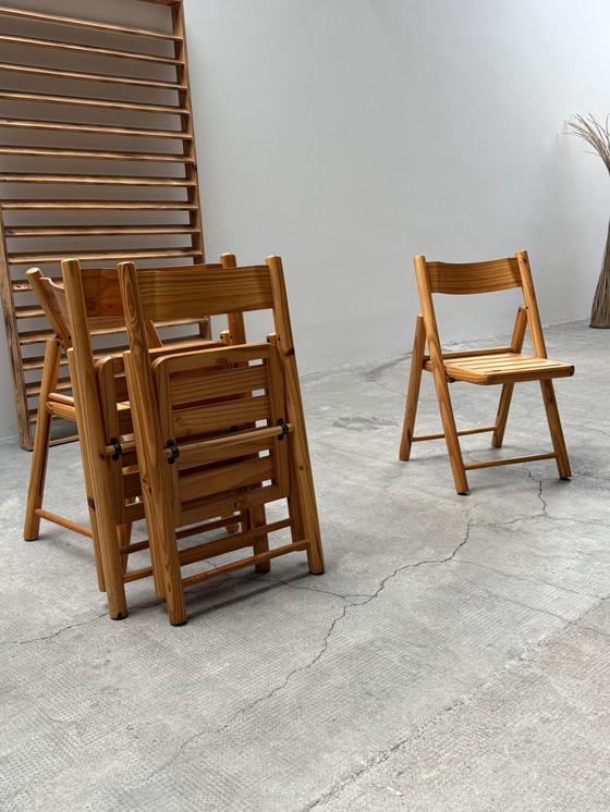 Image 1 of 4 sedie pieghevoli in legno di pino massello, stile Rainer Daumiller, Danimarca, anni '70
