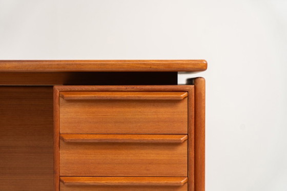 Scrivania direzionale in teak di G.V. Møbler (Danimarca, anni '60) – GV Mobler, Scrivanie, Wood (photo 8 of 11)