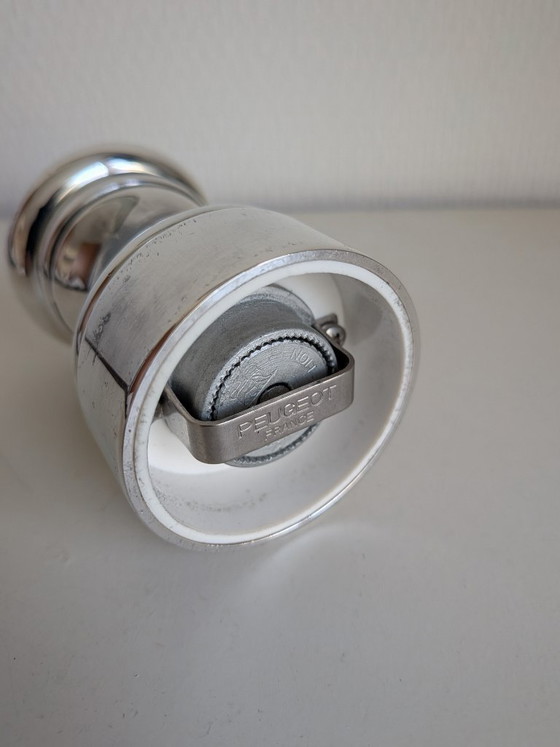 Image 1 of Macinapepe Peugeot Mignonette (argento)