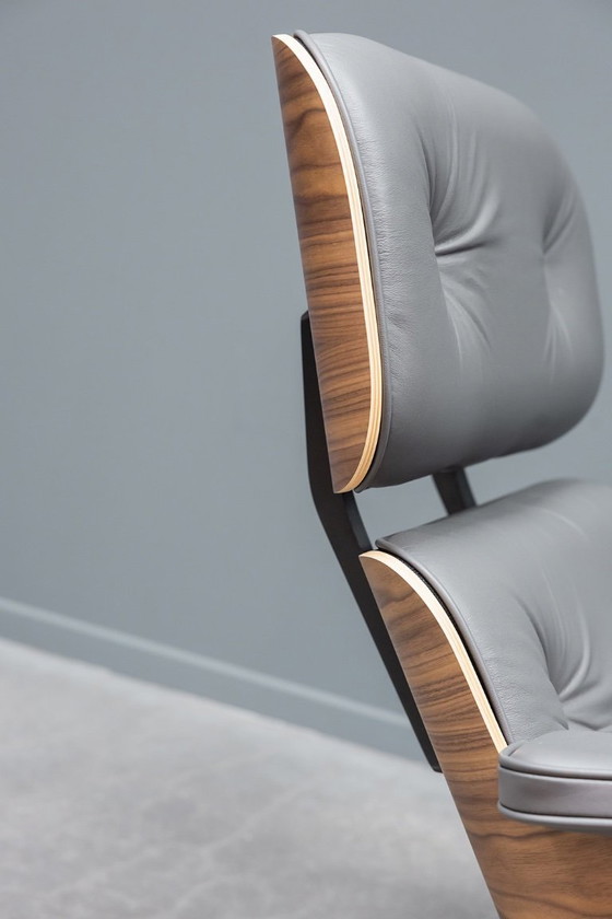 Image 1 of Sillón Eames + otomana