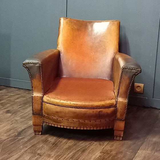 Fauteuil en cuir français – Art déco avec façade rectangulaire – Leather, Wood (photo 2 of 14)