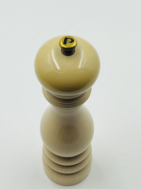 Peugeot Paris 22cm Wooden Pepper Mill – Kitchen accessories (photo 6 of 7)