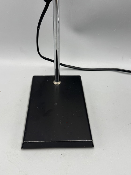 Image 1 of Stijlvolle verstelbare bureaulamp van OMI – Mid-Century functionaliteit met een strakke moderne uitstraling