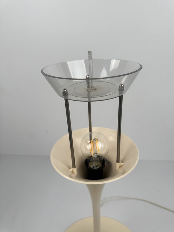 Image 1 of Louis Poulsen Panthella tafellamp – Ontworpen door Verner Panton