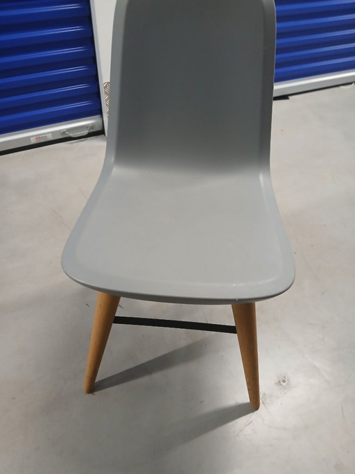 Sedia Pebble originale del marchio di design olandese De Vorm, progettata da Benjamin Hubert. – eetkamerstoelen, Metal