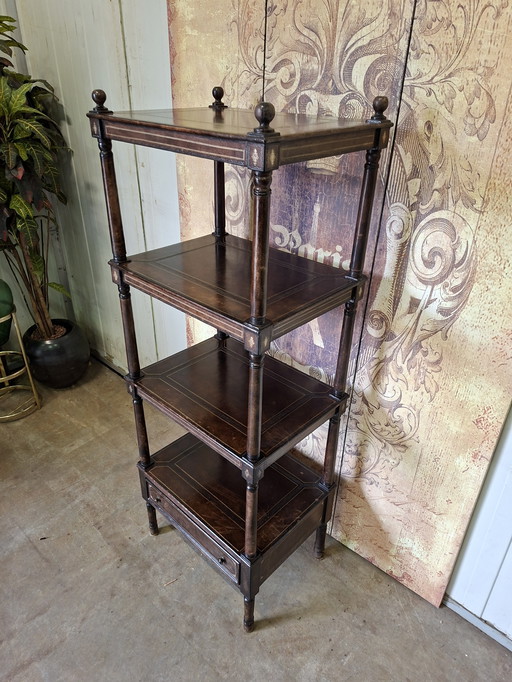 Unique tiered bookcase made entirely of leather on wood, dimensions 51x38cm and 138cm high.