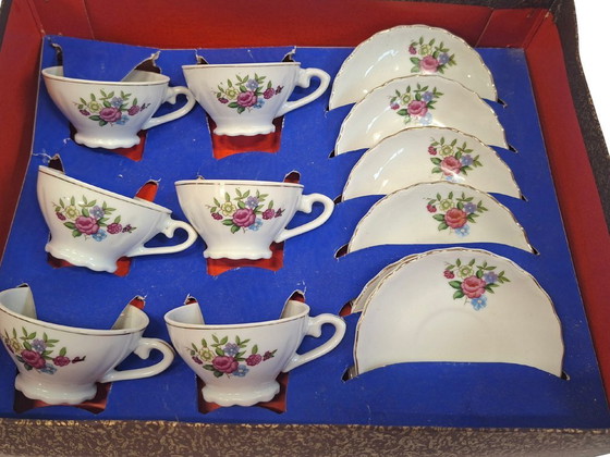 Image 1 of Set van 6 verzamelbare vintage Japanse porseleinen theekopjes – jaren 1950