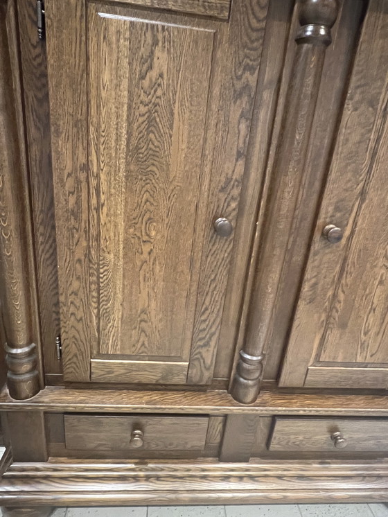 Image 1 of Donker eikenhouten broodkast