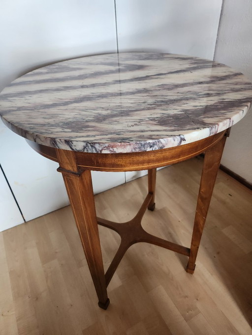 Table ancienne