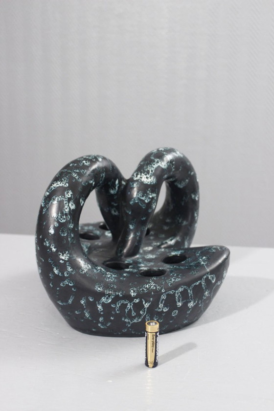 Image 1 of Sauveur Lunetta in Vallauris - Impressive flower frog forming entwined swans, 1950s