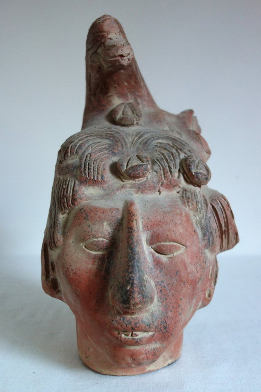 Oude Maya-hoofdsculptuur van koning Pakal