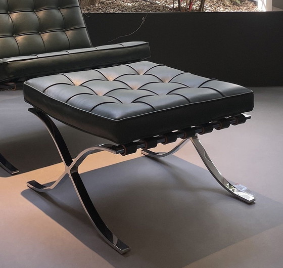 Image 1 of Knoll Set Barcelona New-Never Used Black Leather Design by Ludwig Mies Van Der Rohe and Lilly Reich 1929