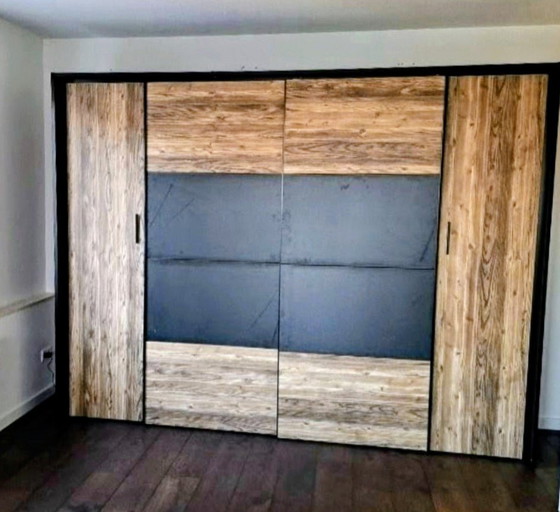 Image 1 of Armadio mobile con ante scorrevoli nero/rovere