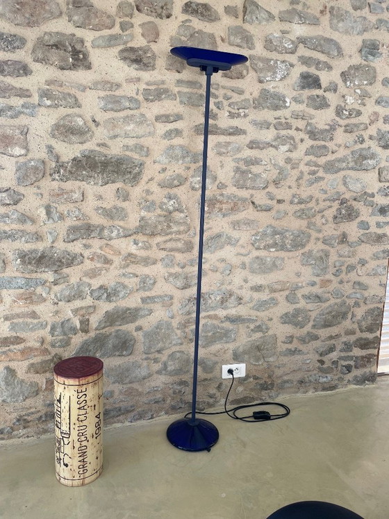 Image 1 of Lámpara de pie Arteluce con cristal de Murano azul.