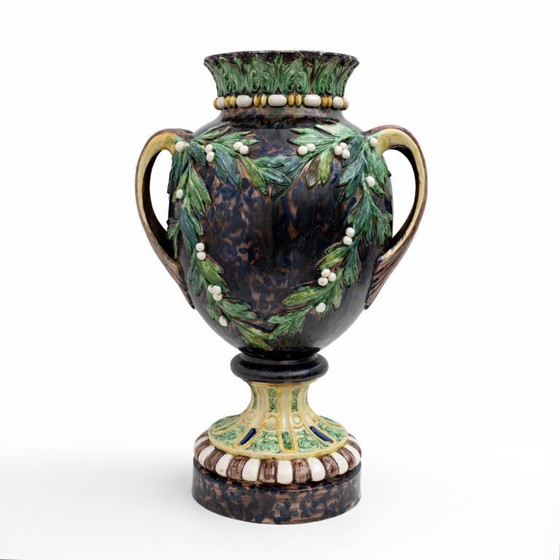 Image 1 of Grande vaso rinascimentale in maiolica francese del XIX secolo con vischio, 1880