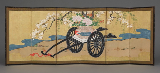 Image 1 of Par de biombos japoneses plegables de 200 años de antigüedad.