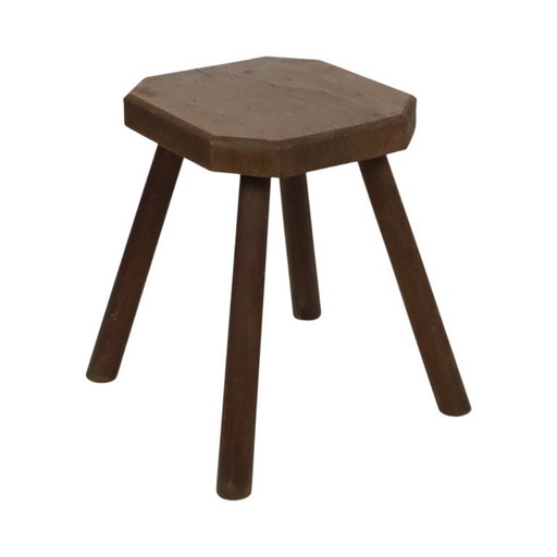 Alter rustikaler Hocker Brutalismus