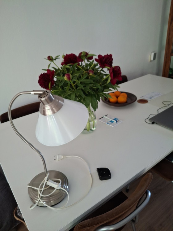 Image 1 of Mooue table lamp from Ikea