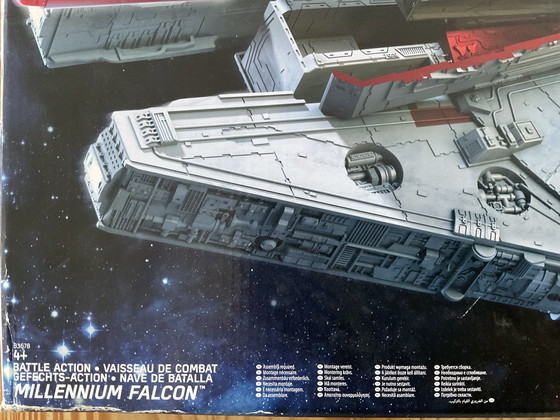 Image 1 of Star wars , faucon millenium battle action , neuf de 2015 