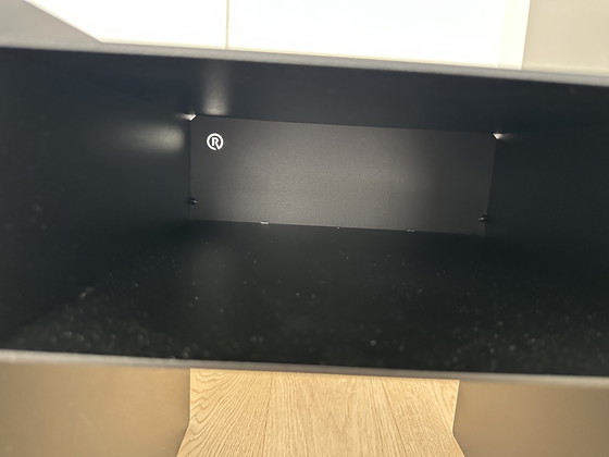 Image 1 of 2 zwart stalen mat gelakte nachttafels Robuust Amsterdam