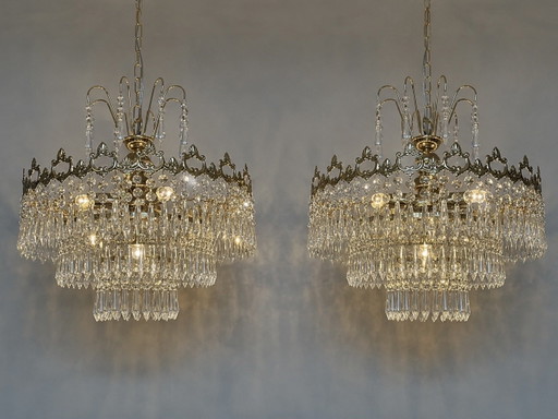 Set of 2 Vintage Italian crystal chandelier pendant lamps with icicle points