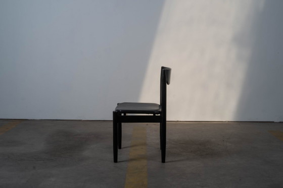 Image 1 of 6 modernistische eetkamerstoelen