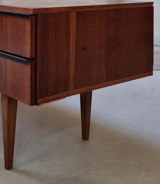 Lowboard Mid Century – Vitrines, Bois (photo 17 of 21)