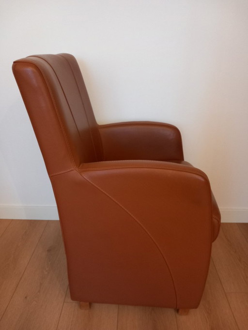 Vendo set di 4 sedie da pranzo in pelle