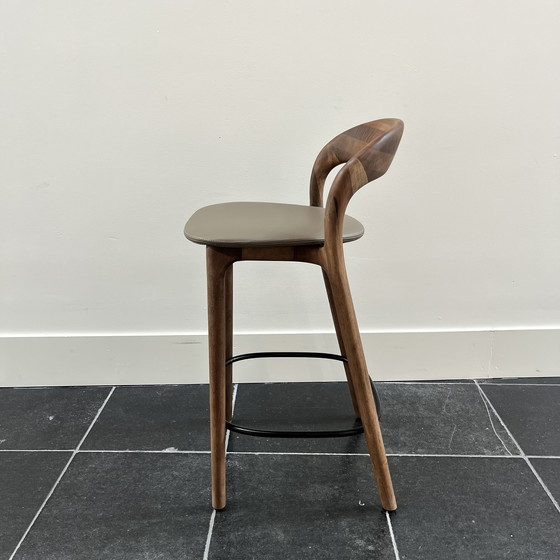 Image 1 of Artisan Neva light bar 65 Europees walnoot 