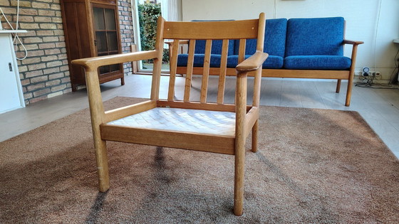 Image 1 of Sofá y sillón Getama de 3 plazas. Diseño de Hans J. Wegner.