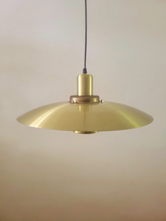 Image 1 of Vintage Deense schalenlamp van Lyskaer Belysning in messing kleur