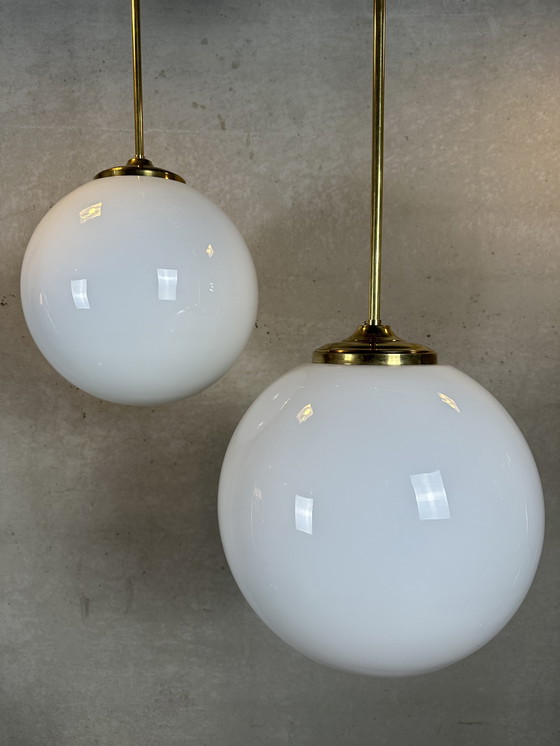 Image 1 of Lampade a sospensione Art Déco XL - Opalino e ottone