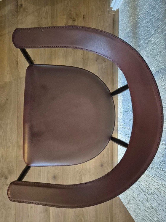 4 chaises de salle à manger Fasem P40 [Bordeaux foncé] – Leather, Metal (photo 4 of 6)