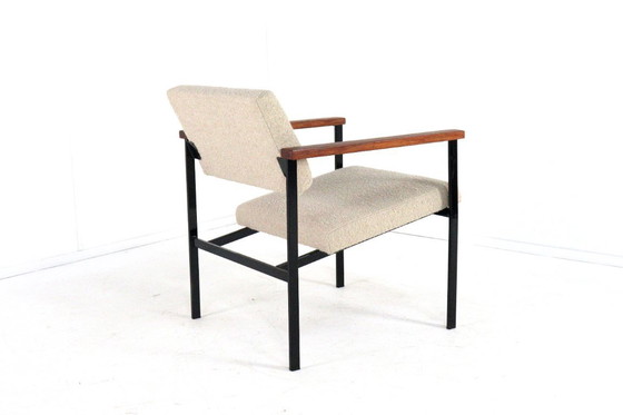 Image 1 of fauteuil vintage recouvert