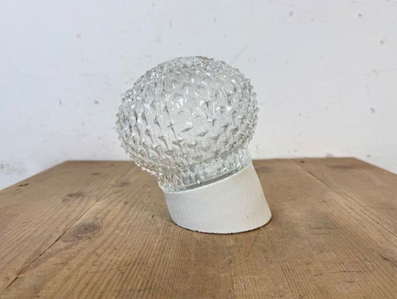 Image 1 of Applique murale vintage en porcelaine blanche, années 1970