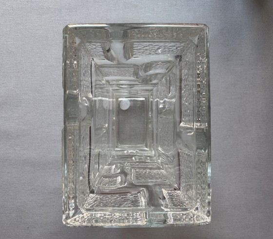 Mid Century Scandinavian Brutalist Vase – Glass (photo 4 of 7)