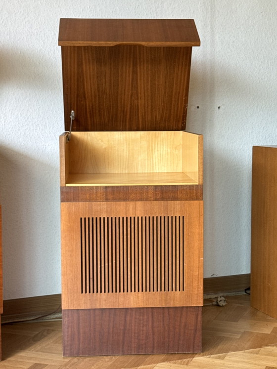 Philips Capella Stereo F8D31A Console + Orig. Satellite Speakers – Decorative Objects, Wood (photo 5 of 8)