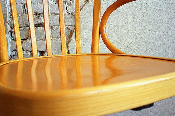 Image 1 of 2 chaises de bureau vintage en bois Thonet