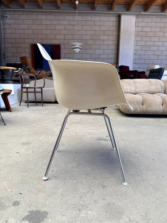 Silla Eames DAX de Herman Miller, fibra de vidrio. – Sillas de comedor, Metal, Chrome (photo 8 of 14)
