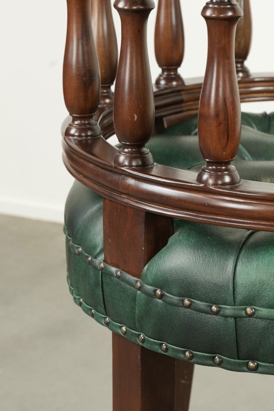 Image 1 of Silla de escritorio/silla auxiliar Chesterfield de piel de vaca con estampado de llamas verdes, estilo inglés.