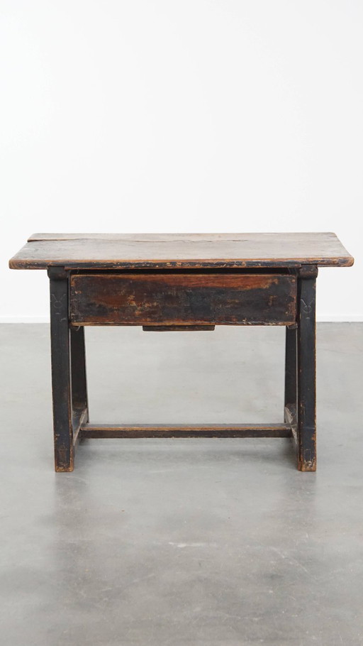 Antique Spanish side table from the late 18th century with a drawer