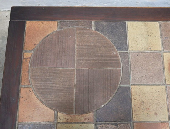 Image 1 of Vintage salontafel van hout en keramiek