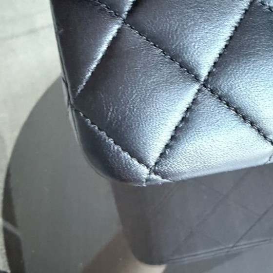 Image 1 of Sac Chanel Classic Flap moyen - 25 cm, en agneau matelassé noir, finitions argentées, série 12